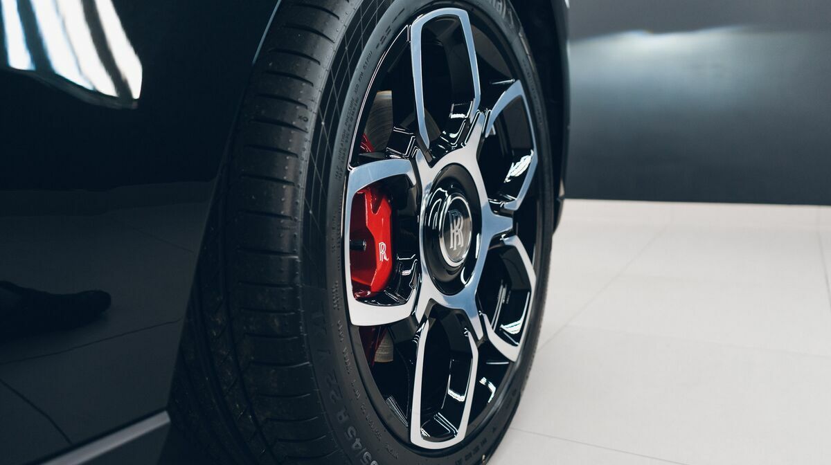 Cullinan Black Badge